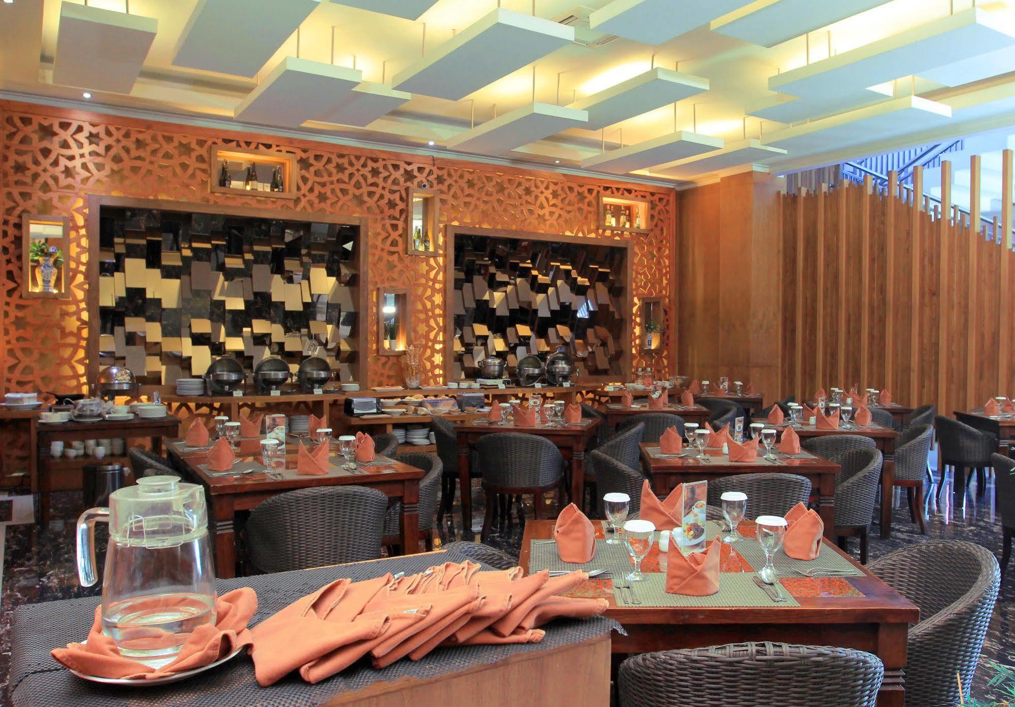Sahati Hotel Jakarta Kültér fotó